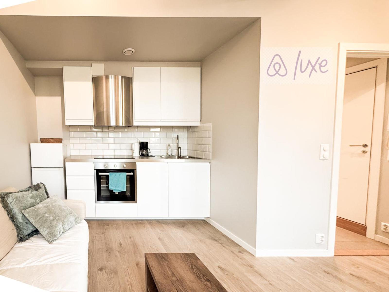 Double Bed & Sofa Bed - Modern Kitchen - Fast Wifi Apartment