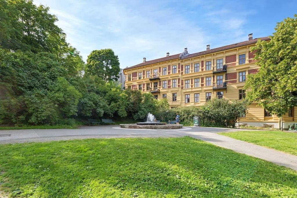 Double Bed & Sofa Bed - Modern Kitchen - Fast Wifi Apartment Oslo
